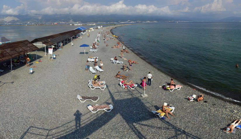 На каждого новороссийца приходится 7 см пляжей Черного моря
