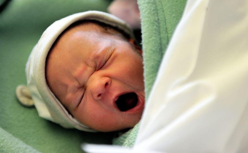 Не все новороссийские семьи будут получать по 10 тысяч «президентских» в месяц на младенца