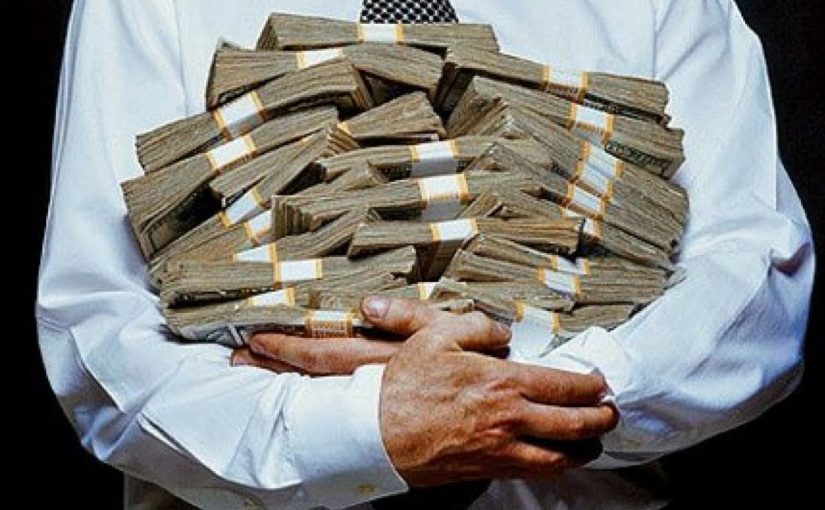  В Геленджике банкиры «намошенничали» почти на 400 миллионов рублей