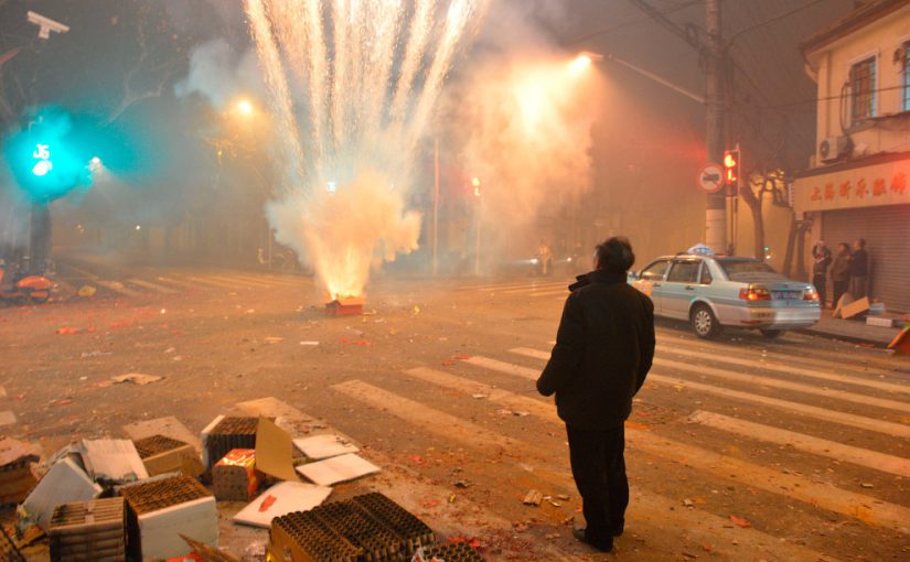 Новороссийцам разрешили фейерверки в запрещенных местах