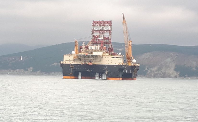 На раэведку нефти в море под Новороссийском Роснефть потратила 128 млн.  долларов