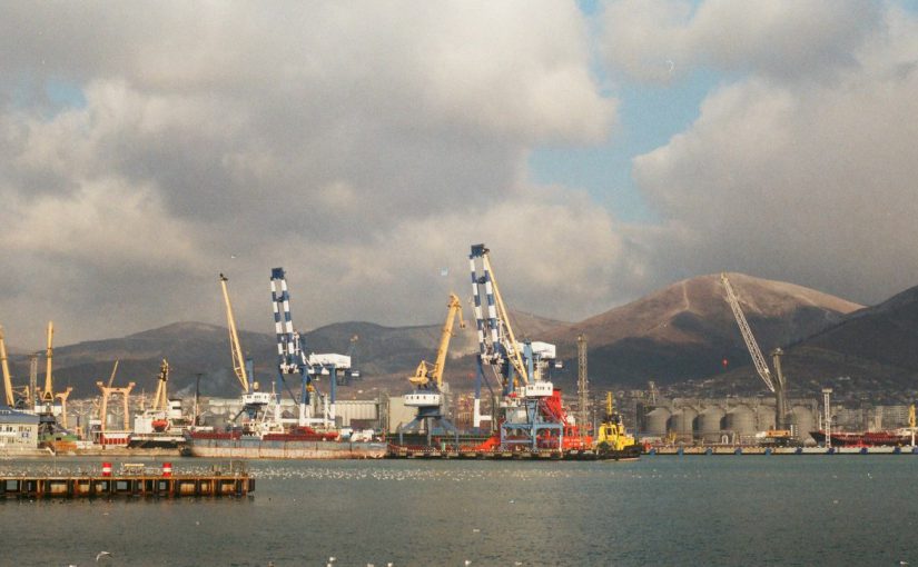 Владелец судна, повредившего причал заплатит новороссийскому порту, 8 млн. евро