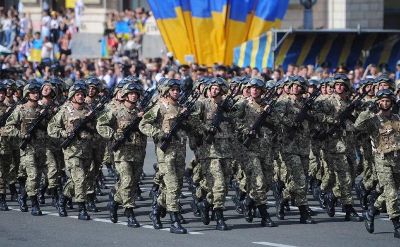 Украинские войска стягиваются к побережью Черного и Азовского морей