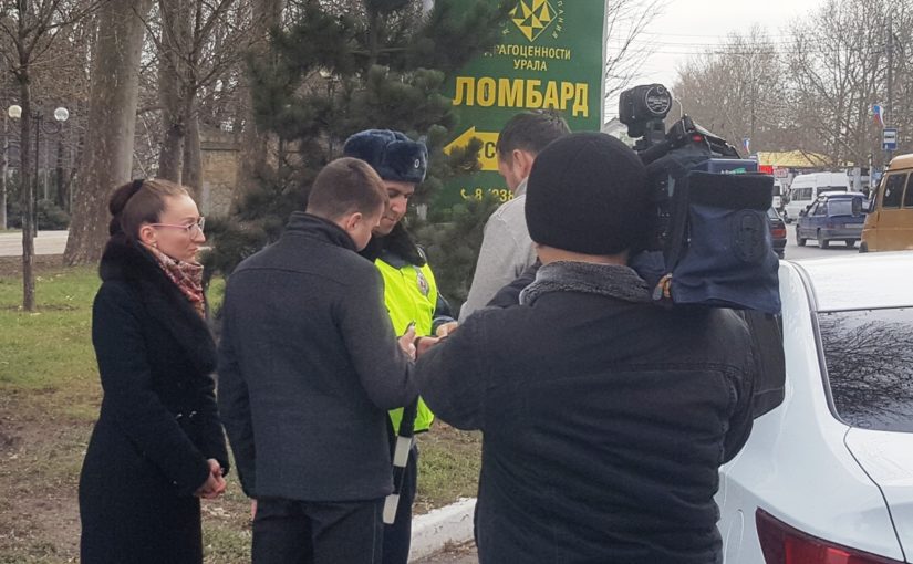 В Новороссийске за долги по налогам у горожанина арестовали автомобиль прямо на дороге