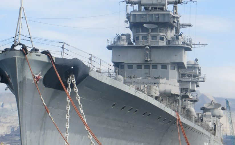 В Новороссийске на крейсере «Михаил Кутузов» экскурсанты наденут каски