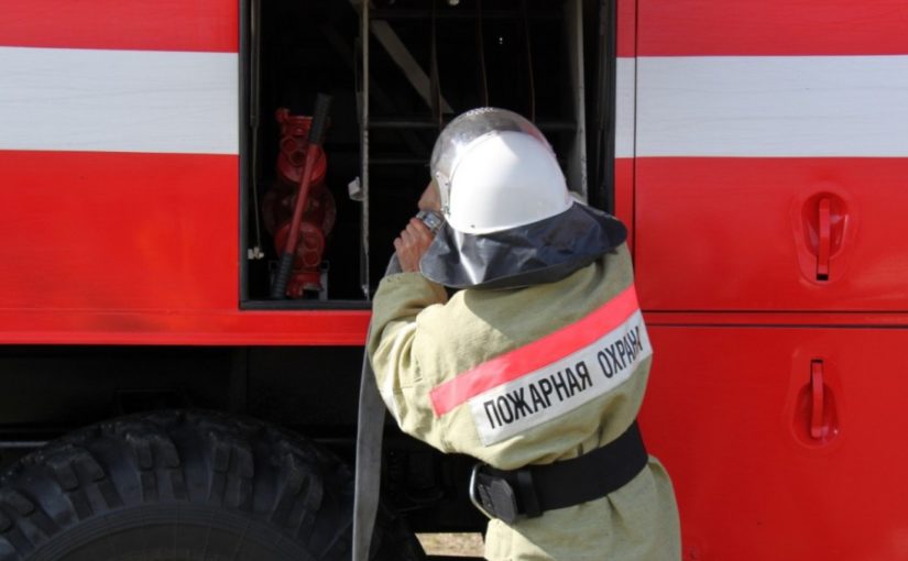 На нефтебазах Новороссийска пожарные команды готовы противостоять огню?