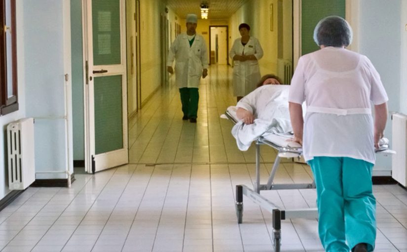 В первой горбольнице Новороссийска временно не работают 28 сотрудников — из-за коронавируса