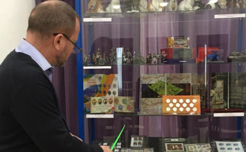 В Новороссийске на выставке коллекционеров можно было увидеть «пожилую» марку и «юные» картмаксимумы 