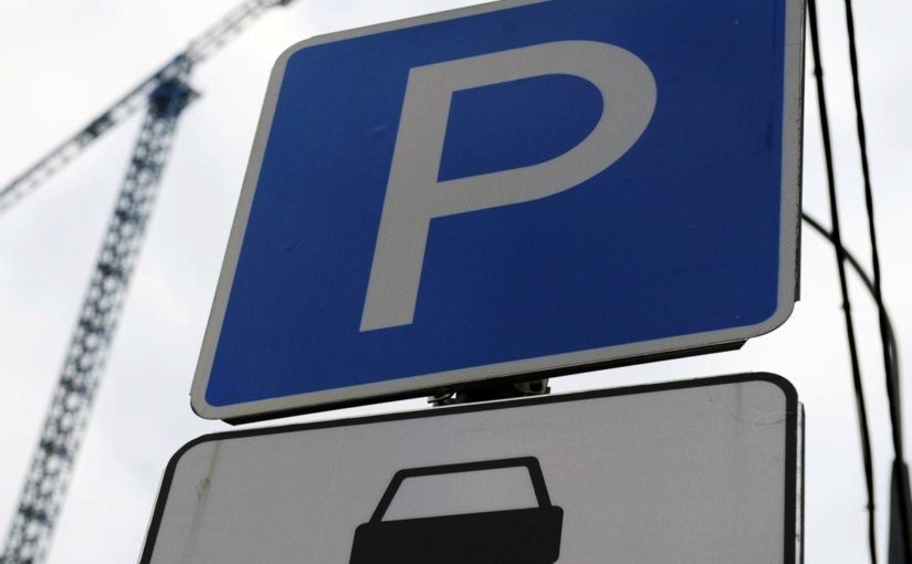 В Новороссийске станет еще меньше мест для бесплатной парковки