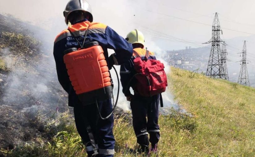 Пожар в горах Новороссийска тушить было тяжело