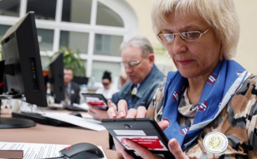 В Новороссийске предпенсионеры узнают  о паразитарных заболеваниях и управлении кадрами