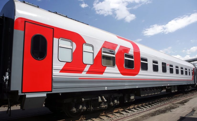 Поезд, шедший из Мурманска в Новороссийск, вернули обратно из-за ЧП на железной дороге