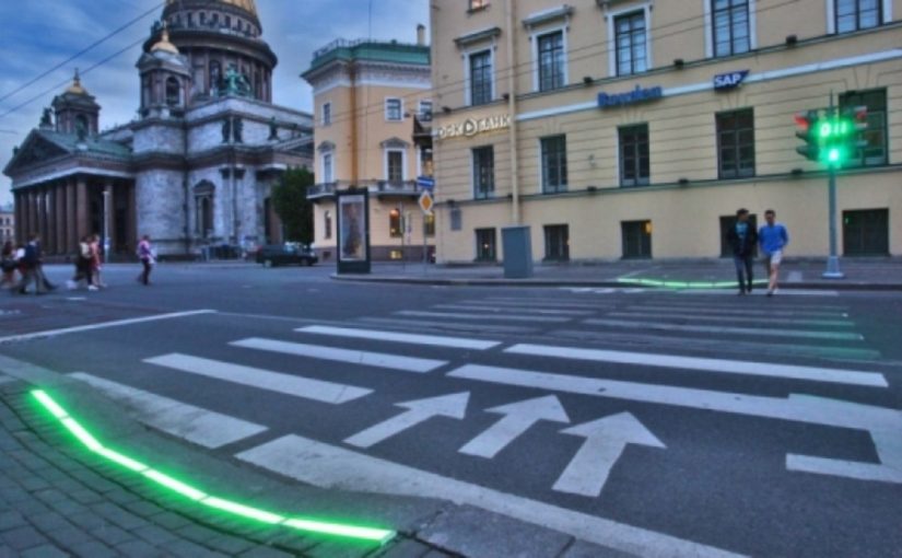 В Новороссийске сигналы светофоров «загорятся» на тротуаре