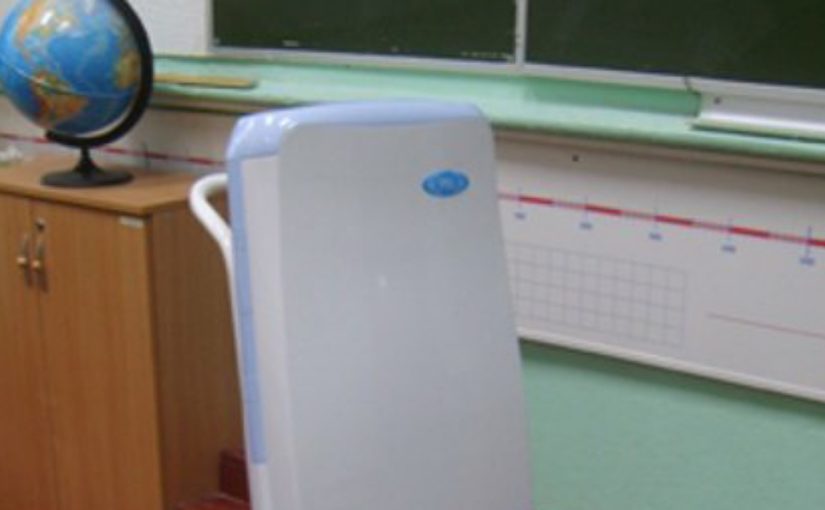 В школах Новороссийска с родителей собирают деньги на обеззараживающие лампы. Но это неправда?