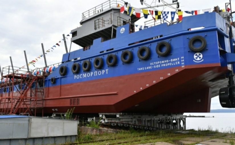 В порт Новороссийска придет шаланда