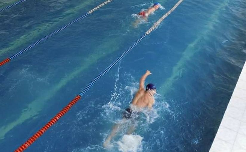 Строители отеля «Мариот» «отменили» тренировки юных пловцов в бассейне Новороссийска