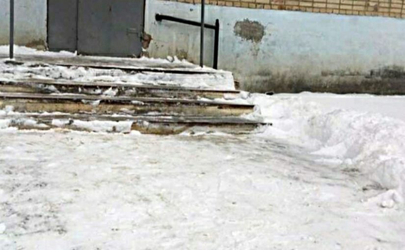 Новороссийцам могут снизить квартплату, если двор многоэтажки не чистят от снега