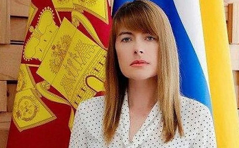 Уволенная за шашлыки во время самоизоляции Екатерина Демченко вернулась в администрацию Новороссийска