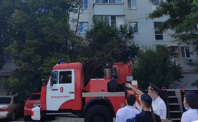 Ликвидировали пожар в жилом доме в центре Новороссийска — «виноват» ли Интернет?