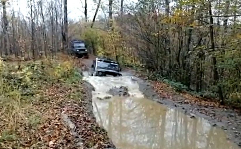 В горах Новороссийска автомобилистам придется преодолевать водные преграды
