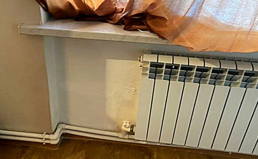 Владелец квартиры в многоэтажке Новороссийска так переделал отопление, что заморозил соседей