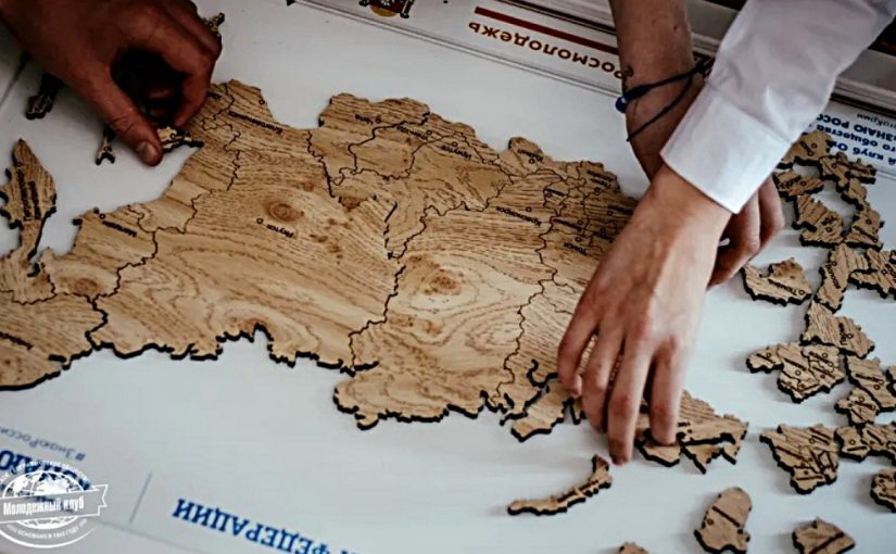 В Новороссийске собирали карту Родины по кусочкам