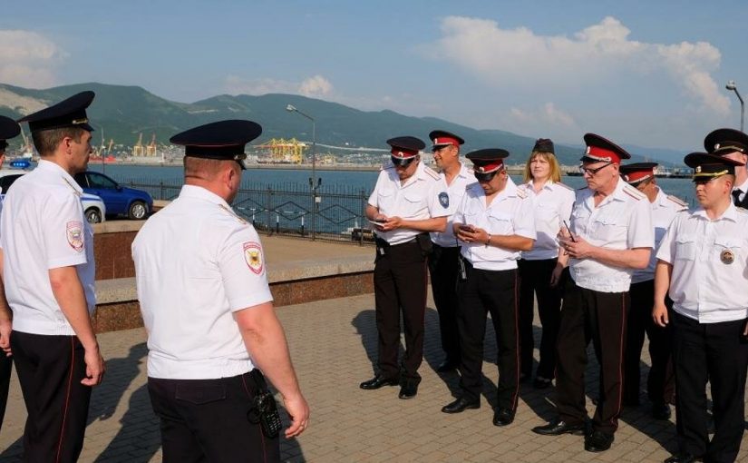 В Новороссийске полицейские и казаки будут патрулировать набережную и пляжи