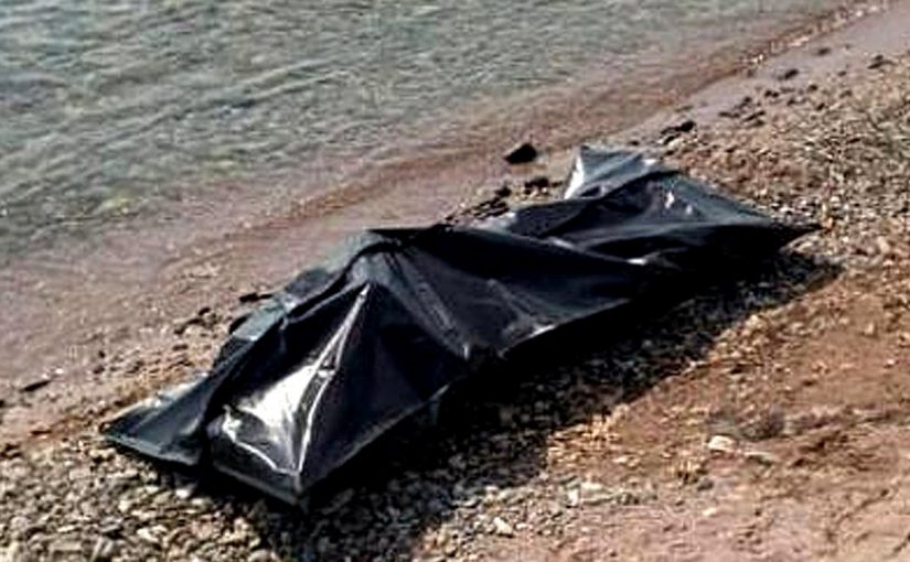 В Анапе у берега моря обнаружили тело подростка