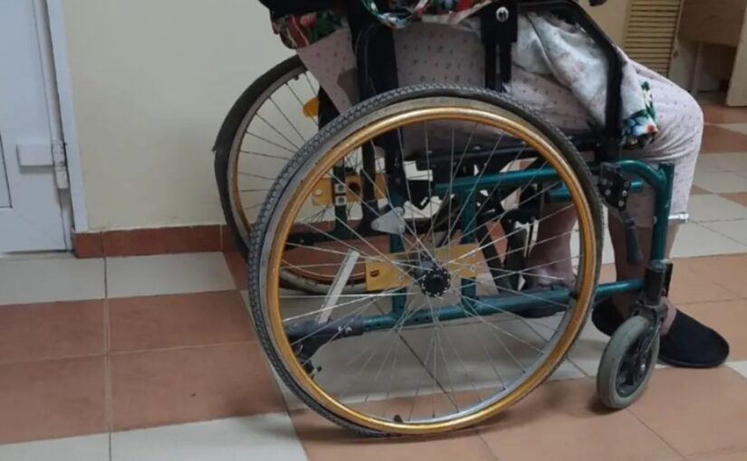 Новороссийцы ищут инвалидные коляски для травмпункта